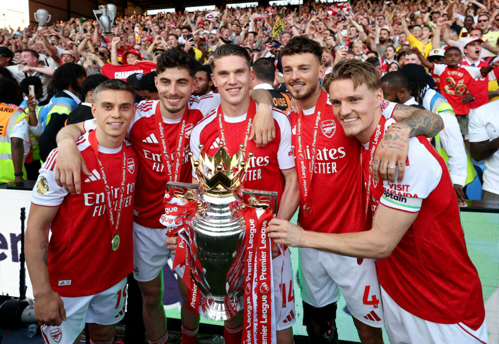 Trophy + medals