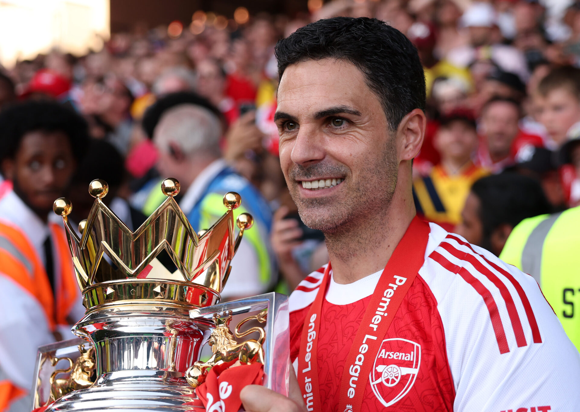 Arteta with the trophy